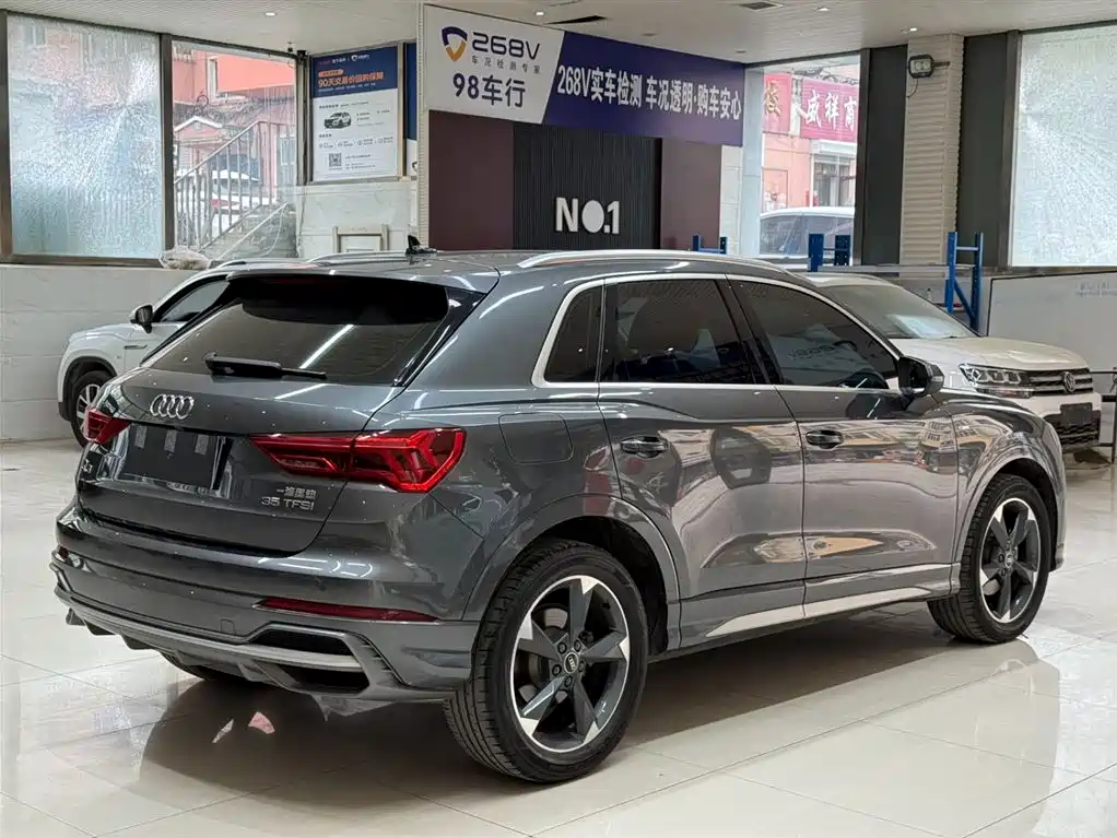 Audi Q3 2023 35 TFSI Fashion (1.4T)