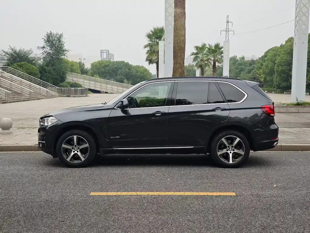 BMW X5 (Import) — миниатюра 4