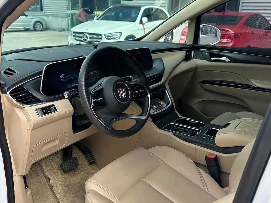 Buick GL8 Hybrid — миниатюра 4