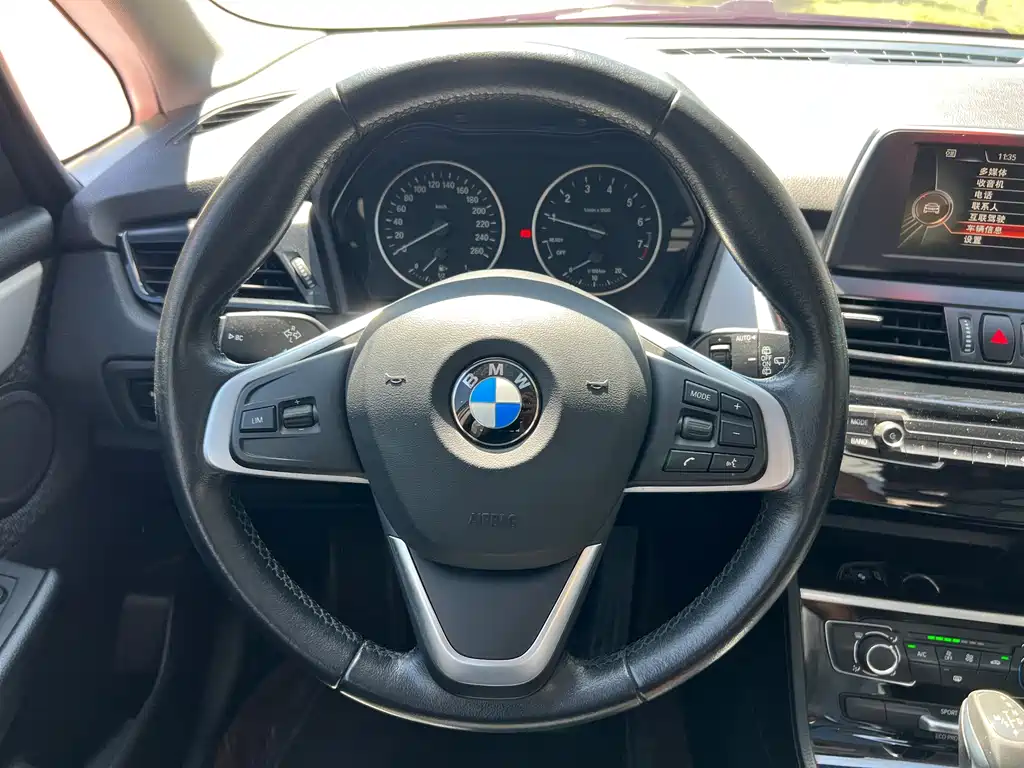 BMW 2 Series Active Tourer — миниатюра 15