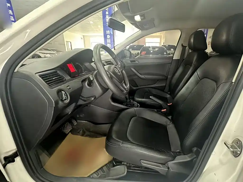 Volkswagen Santana — миниатюра 14