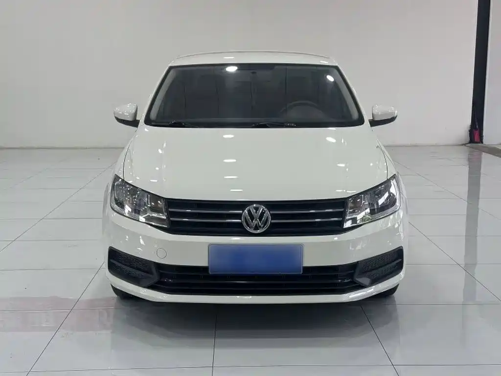 Volkswagen Santana — миниатюра 6