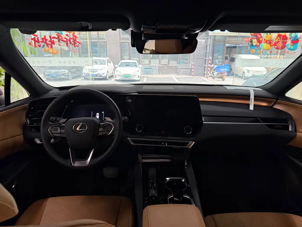 Lexus RX — миниатюра 9