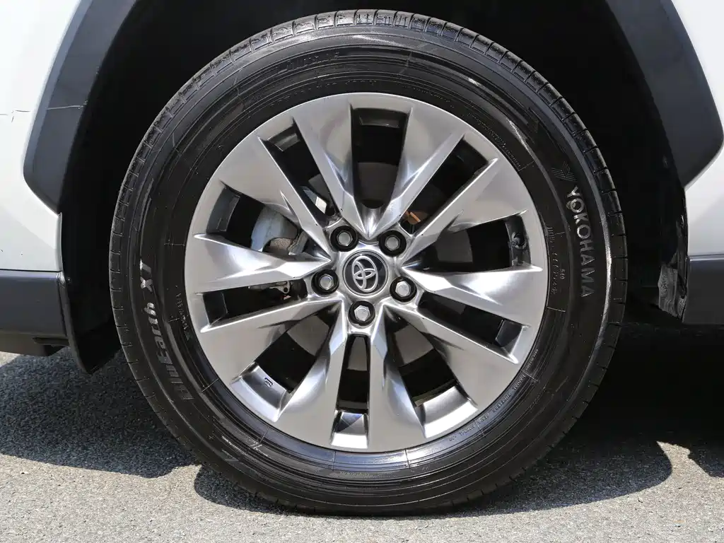 Toyota Wildlander — миниатюра 15