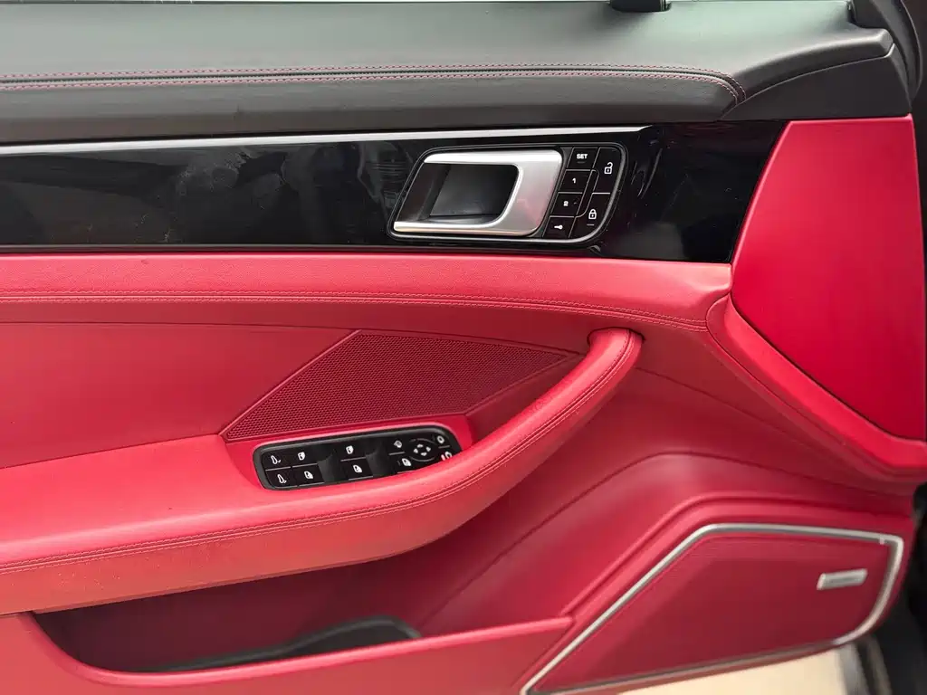 Porsche Panamera — миниатюра 11