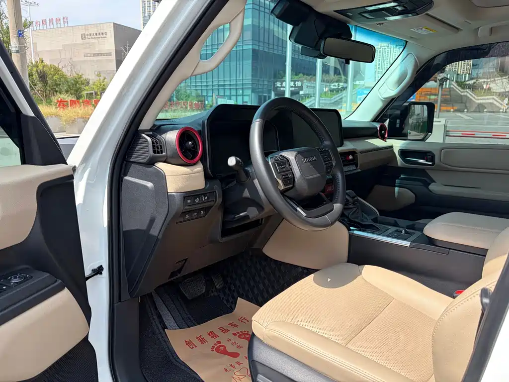 Toyota Land Cruiser Prado 2024 2.4T TX 6 мест