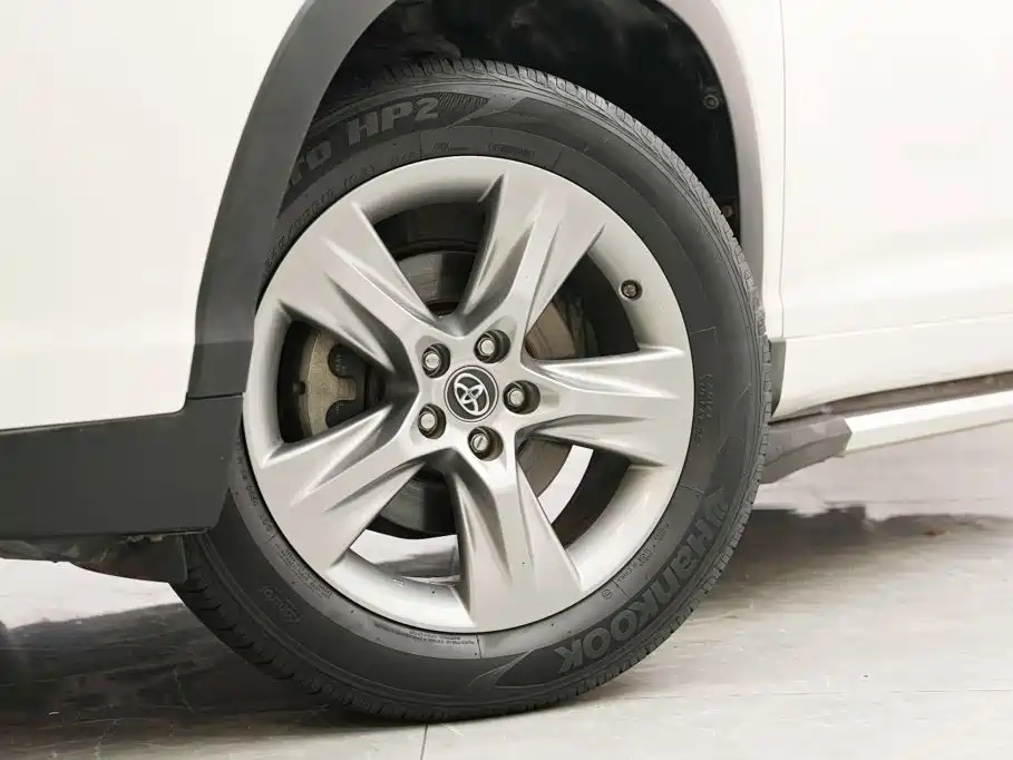Toyota Highlander — миниатюра 4