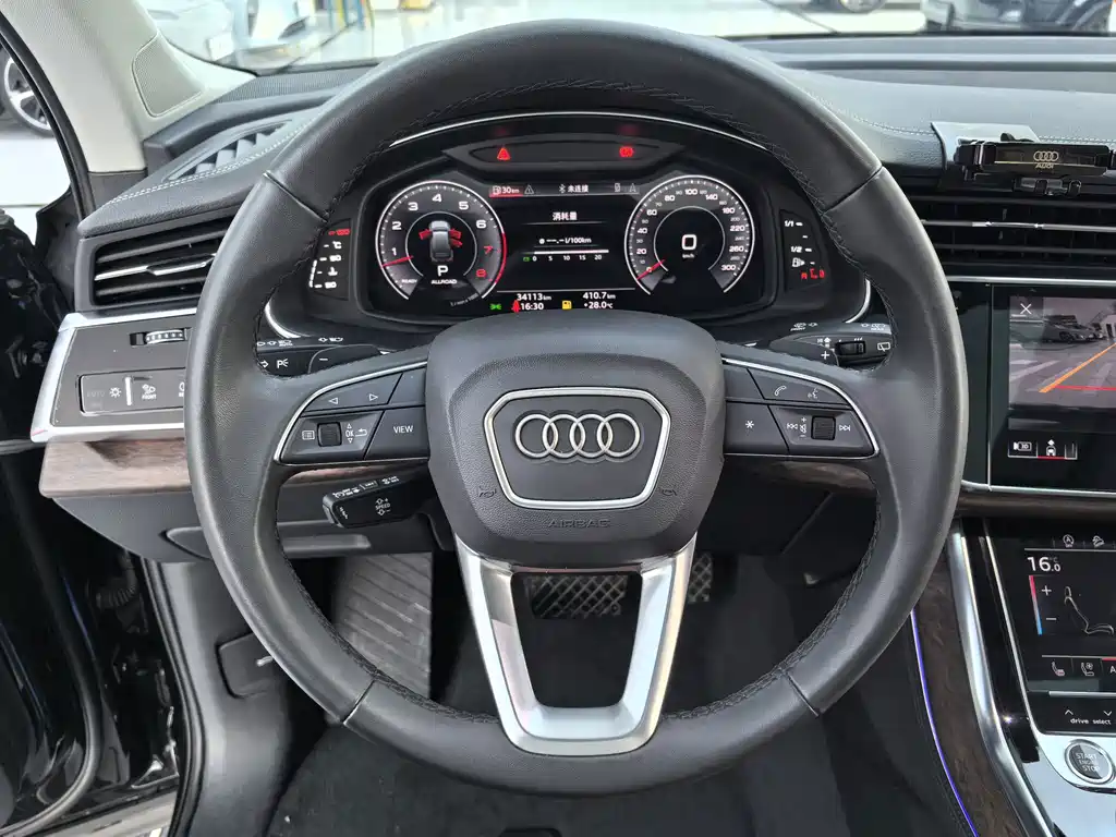 Audi Q7 — миниатюра 8