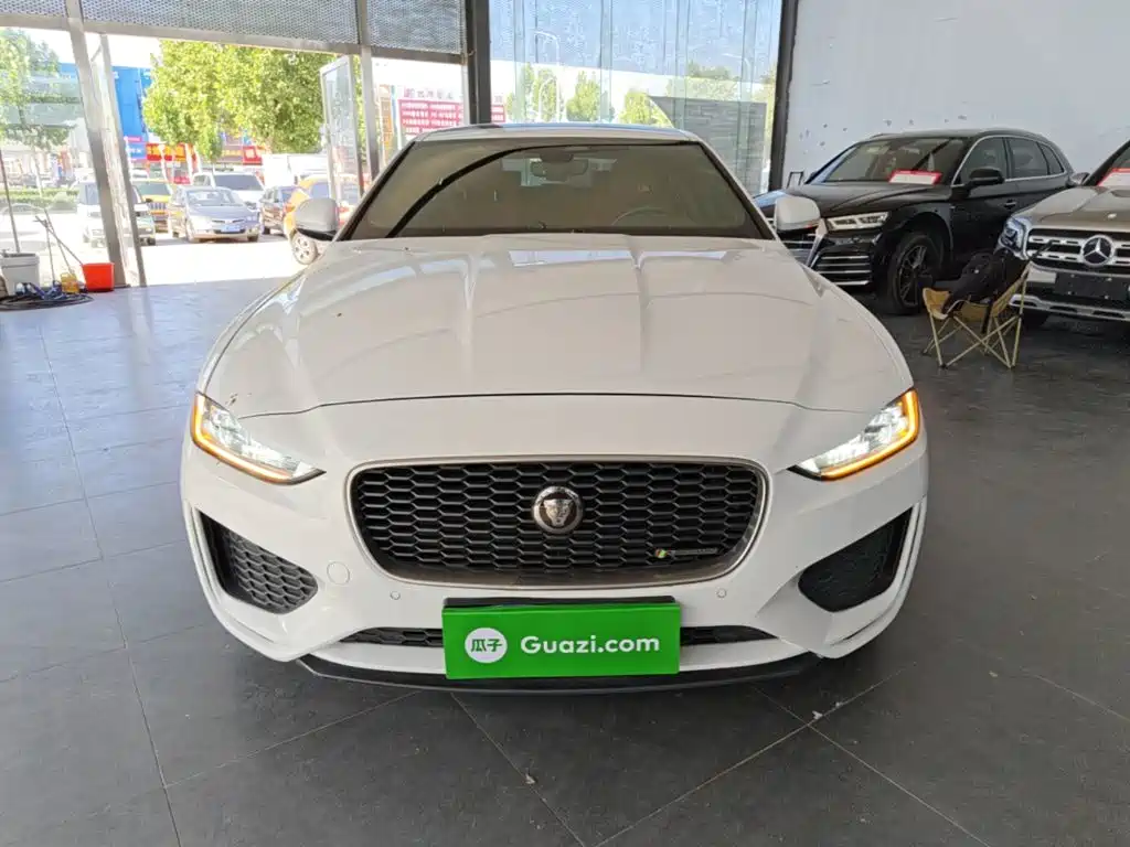 Jaguar XEL — миниатюра 3