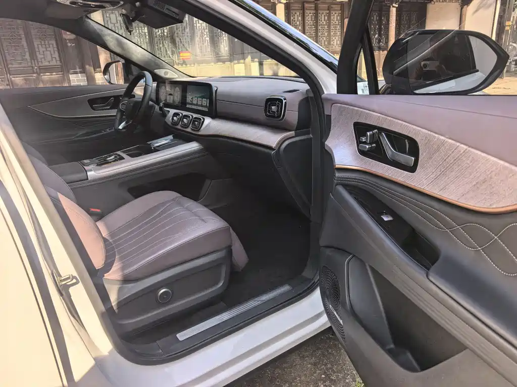 Chery Tiggo 9 9 2025 2.0T AT Premium 5 мест