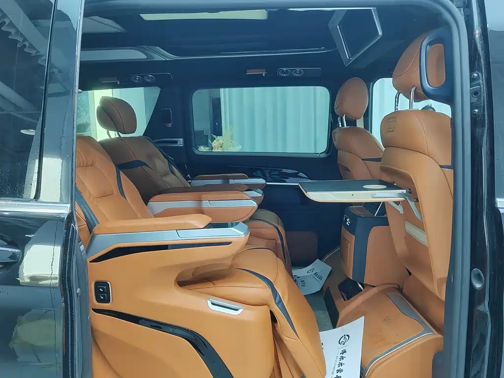 MERCEDES-BENZ V CLASS