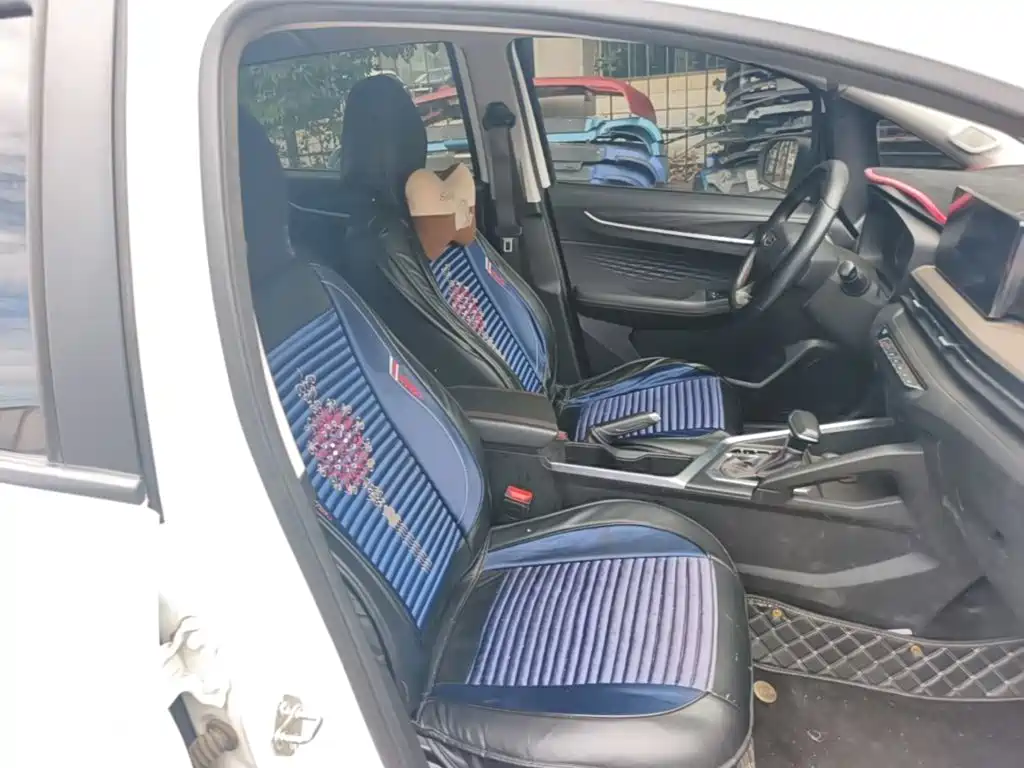 Geely Vision X3 — миниатюра 25