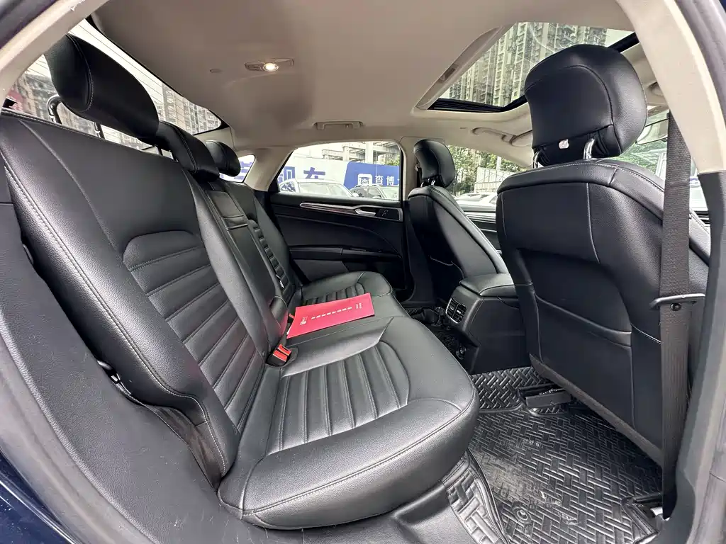 Ford Mondeo 2018 2.0 PHEV Fashion VI