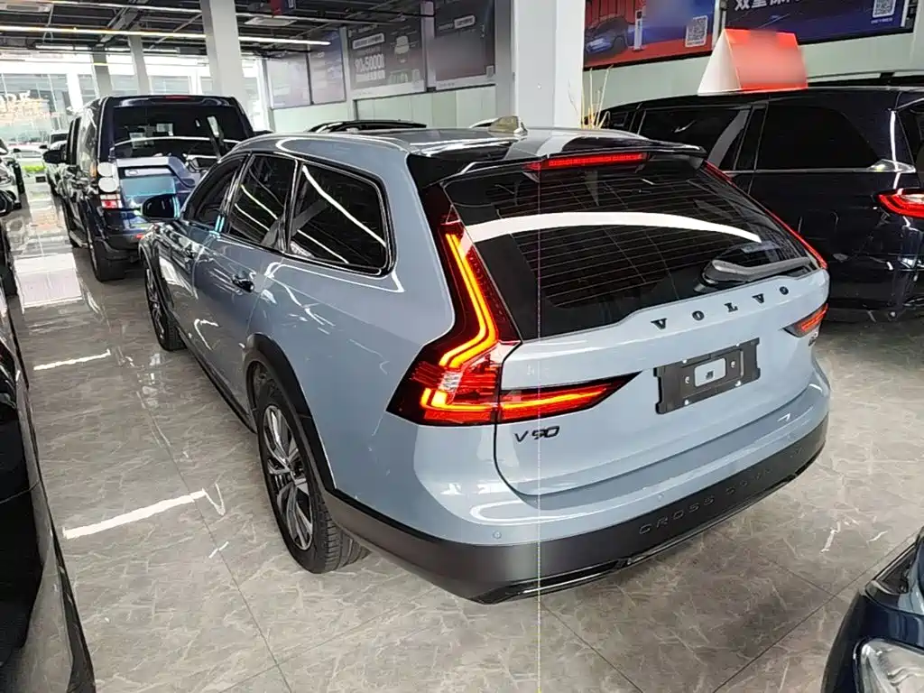 Volvo V90 — миниатюра 23