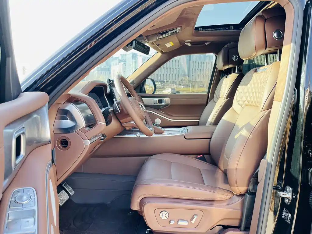 TANK TANK 700 NEW ENERGY