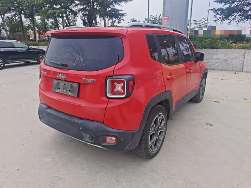 Jeep Renegade — миниатюра 7