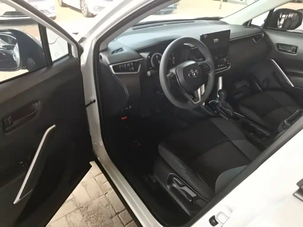 Toyota Frontlander — миниатюра 16