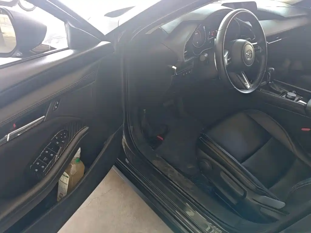 Mazda 3 Axela — миниатюра 16