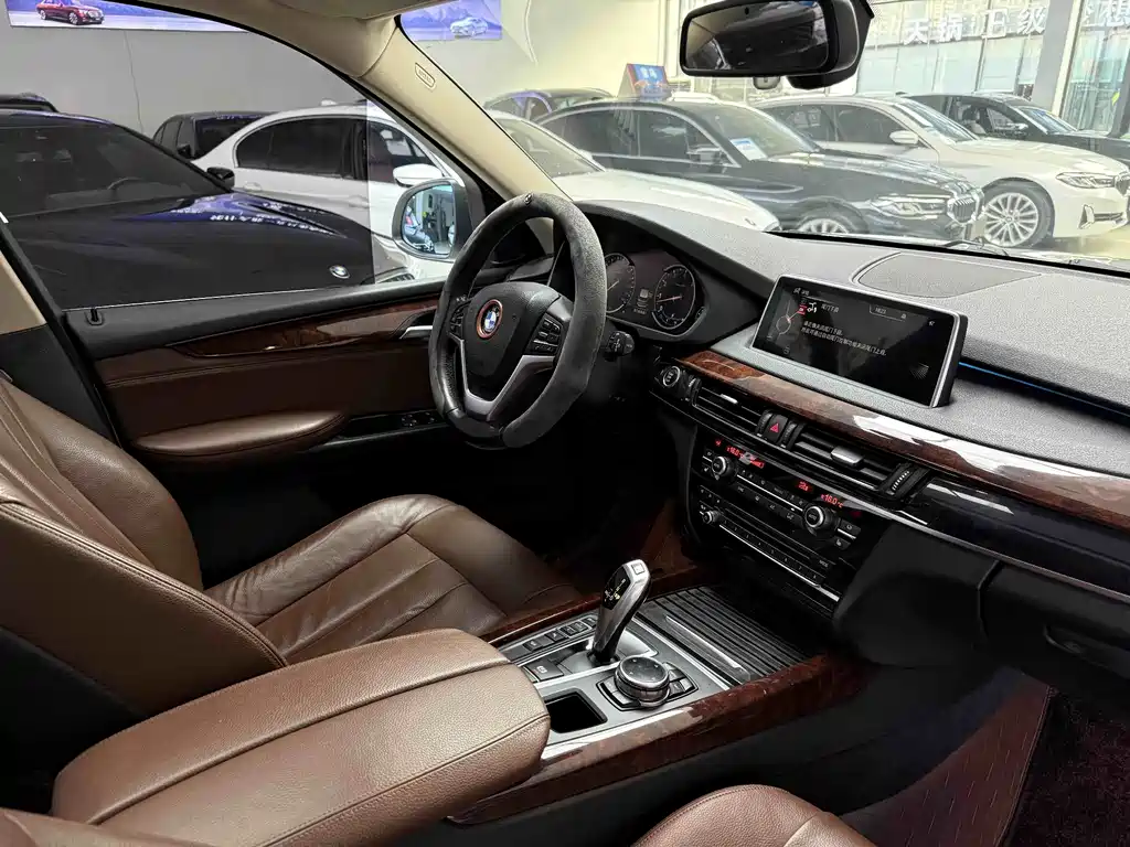 BMW X5 (Import) — миниатюра 9