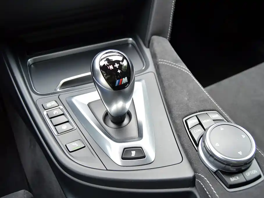 BMW M4 — миниатюра 9