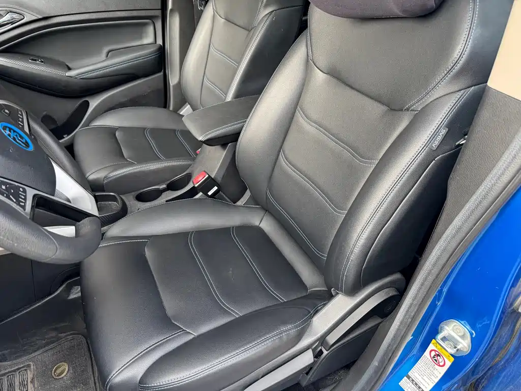 BYD Yuan EV — миниатюра 15
