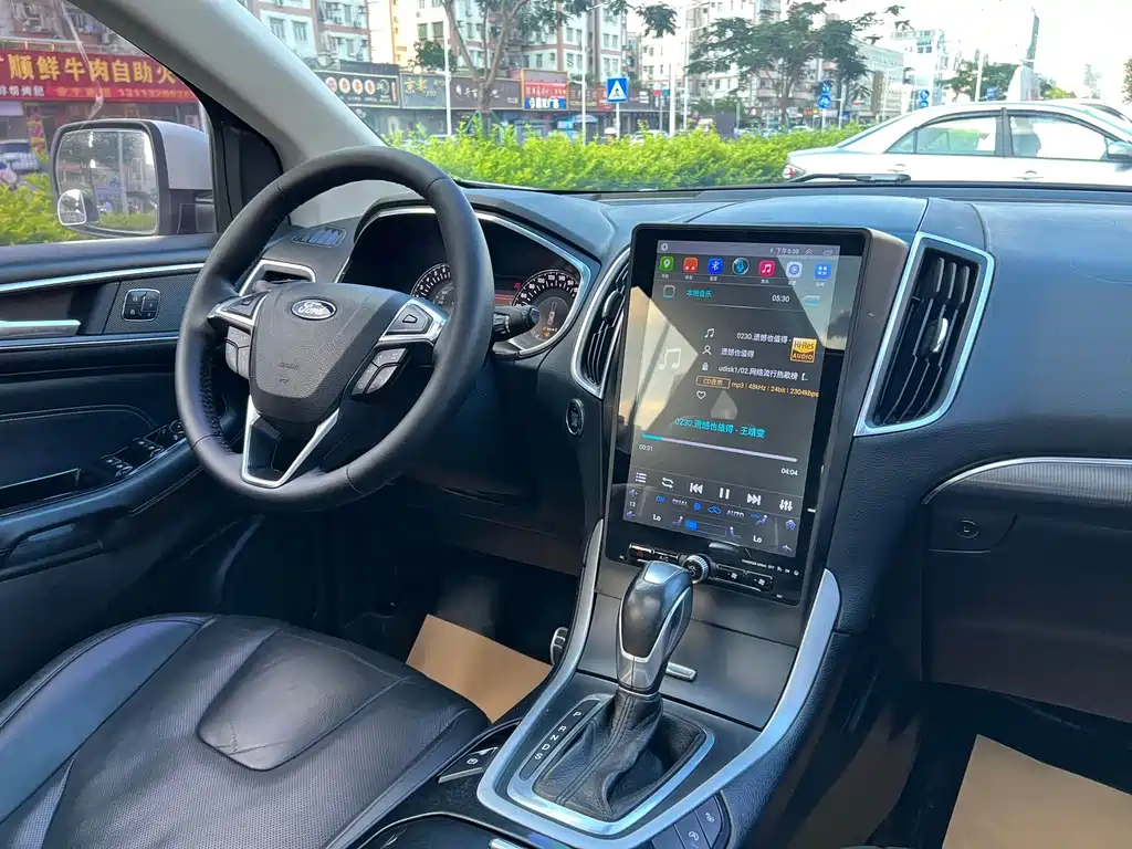 Ford Edge — миниатюра 14
