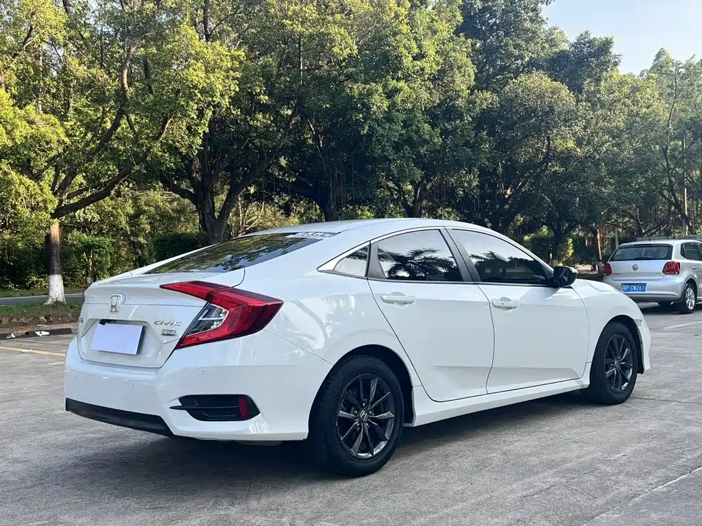Honda Civic 2019 220TURBO CVT V