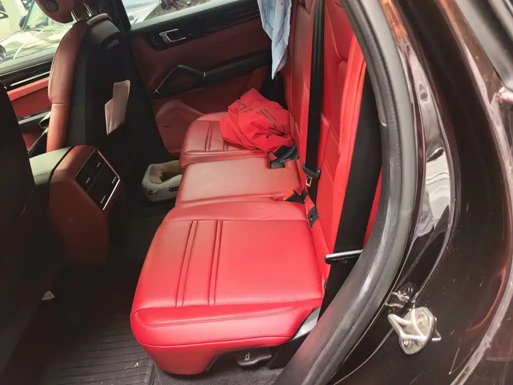 Porsche Cayenne Hybrid — миниатюра 18