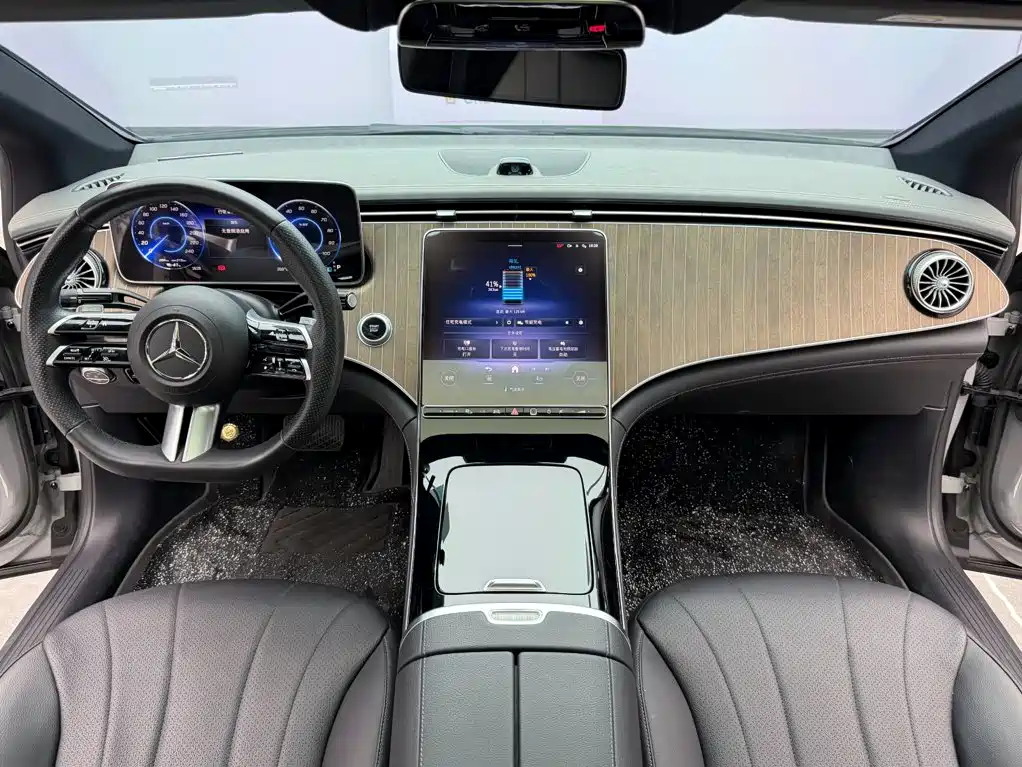 Mercedes-Benz EQE — миниатюра 11