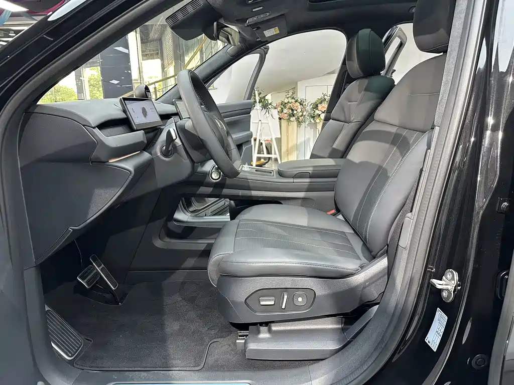 NIO ES8 2024 100kWh
