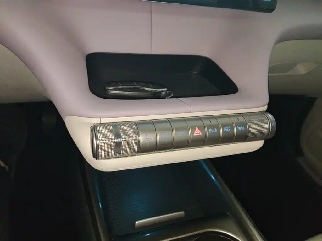 BYD Dolphin — миниатюра 14