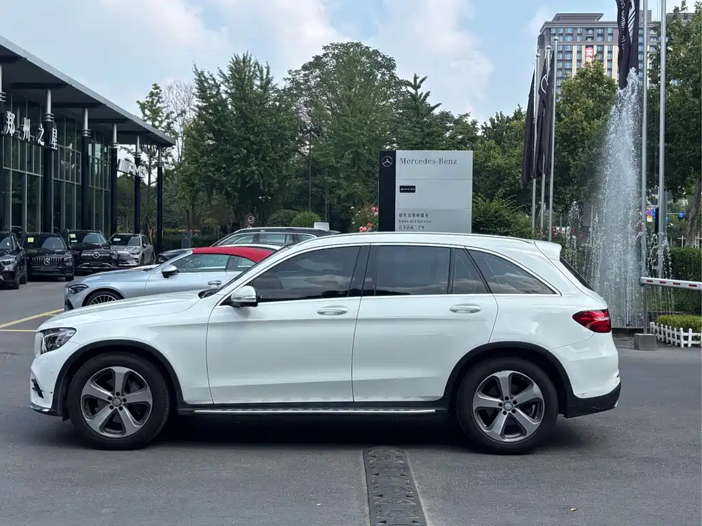 Mercedes-Benz GLC — миниатюра 3