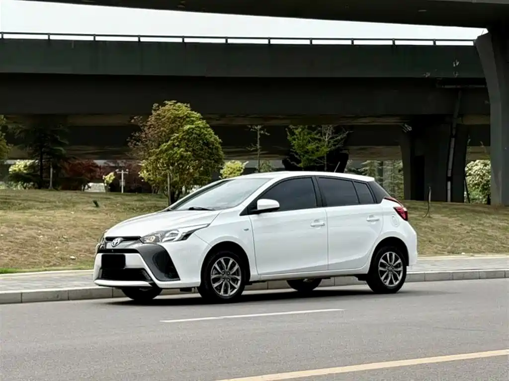 Toyota Yaris L 2020