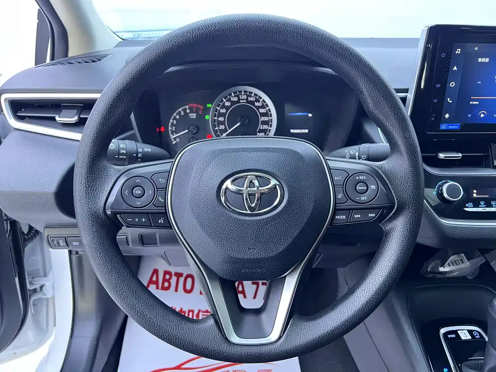 Toyota Corolla — миниатюра 11