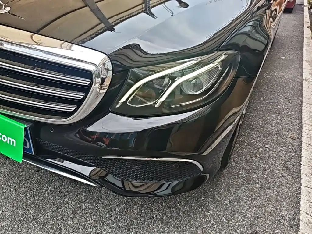 Mercedes-Benz E-Class — миниатюра 24