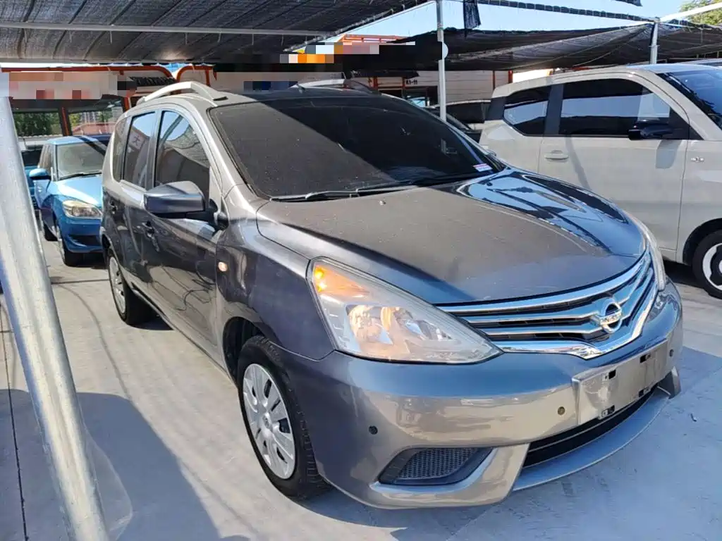 Nissan Livina — миниатюра 4