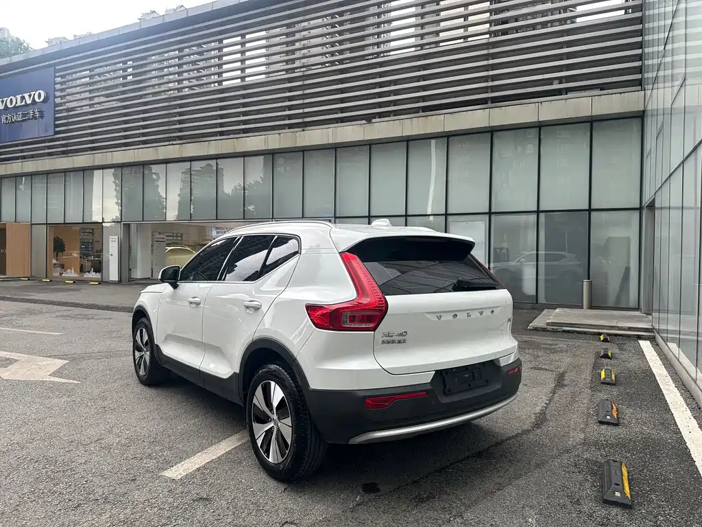 Volvo XC40 — миниатюра 6