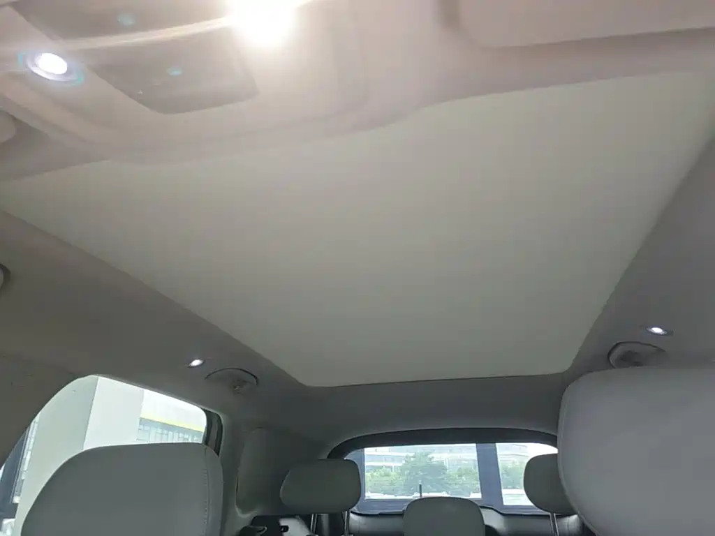 BYD Sealion 05 EV — миниатюра 18