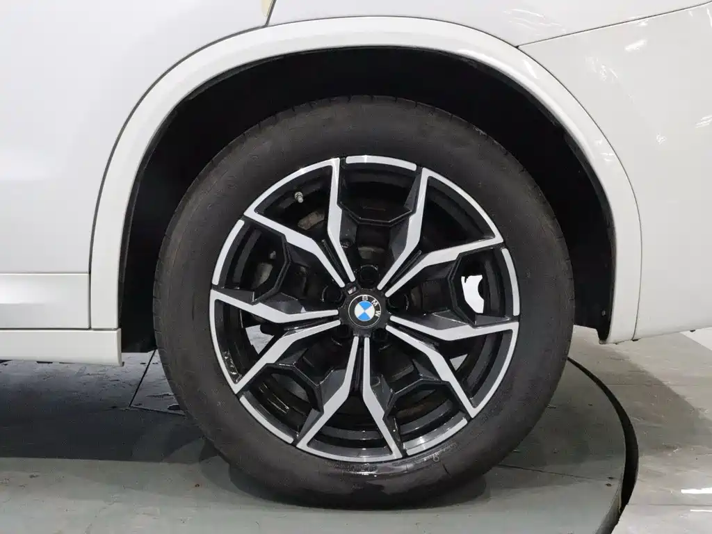 BMW X3 — миниатюра 21