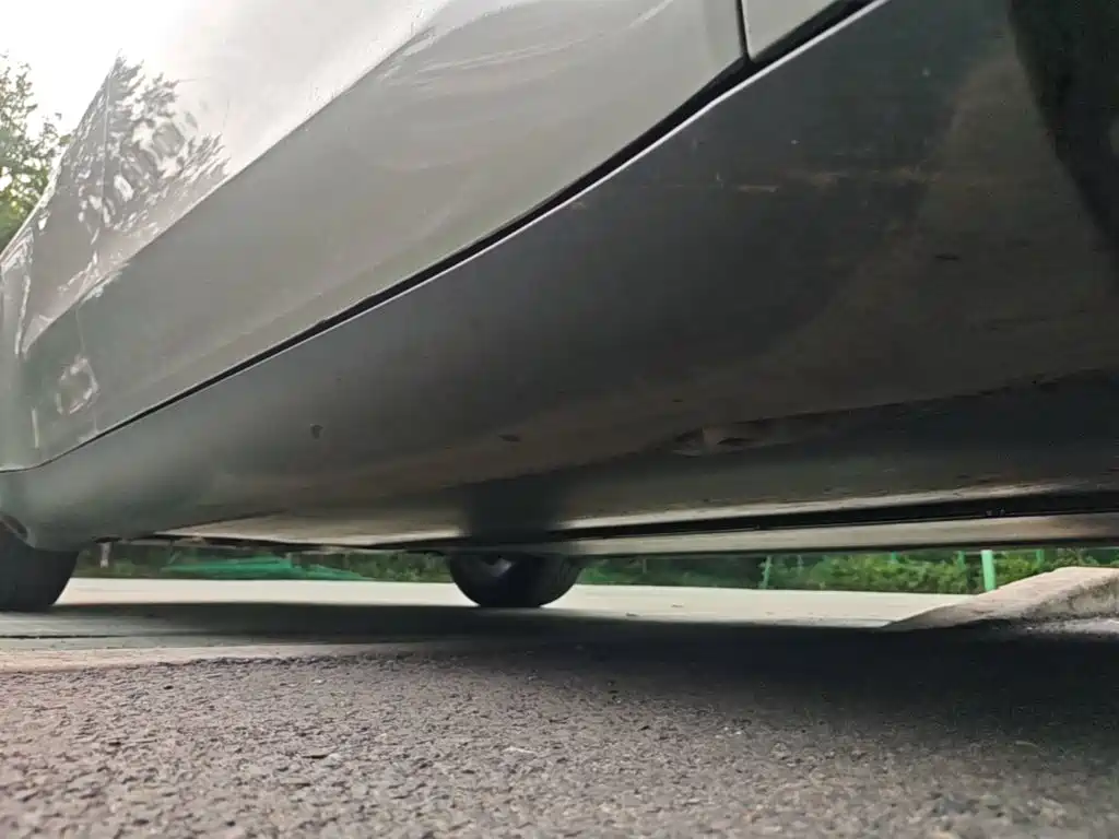 Tesla Model Y — миниатюра 21