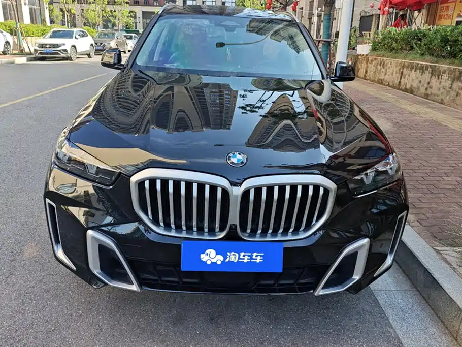 BMW X5 2023 xDrive 30Li Premium M Sport