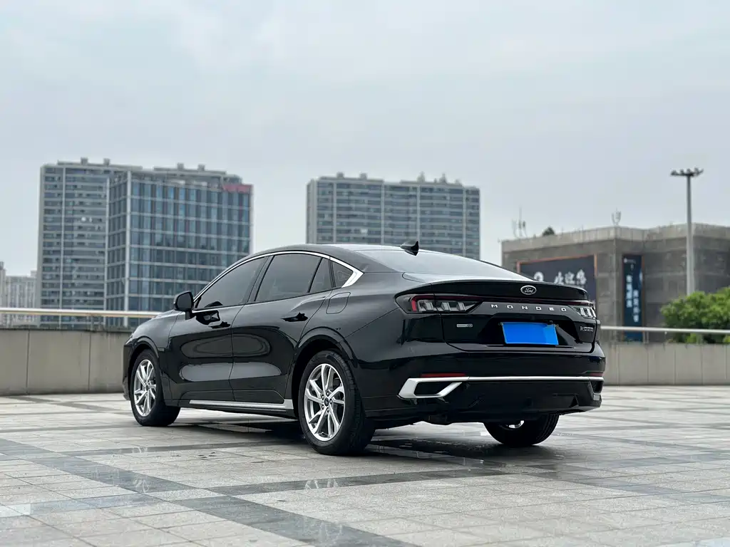 Ford Mondeo — миниатюра 14