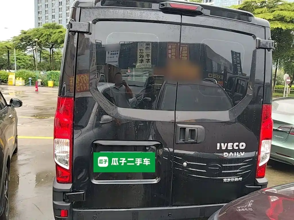 IVECO Ousheng — миниатюра 6