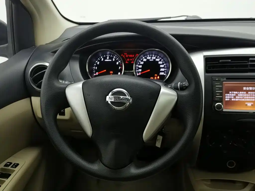 Nissan Livina — миниатюра 11