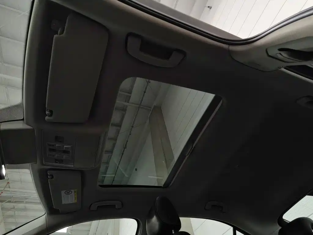 Skoda Superb — миниатюра 14