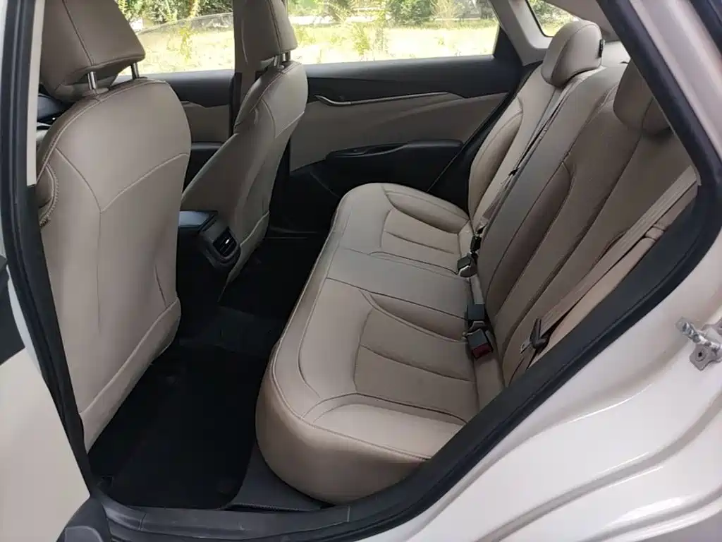 Buick Excelle — миниатюра 17