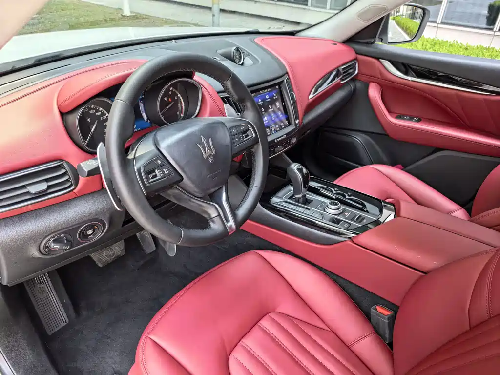 Maserati Levante — миниатюра 9