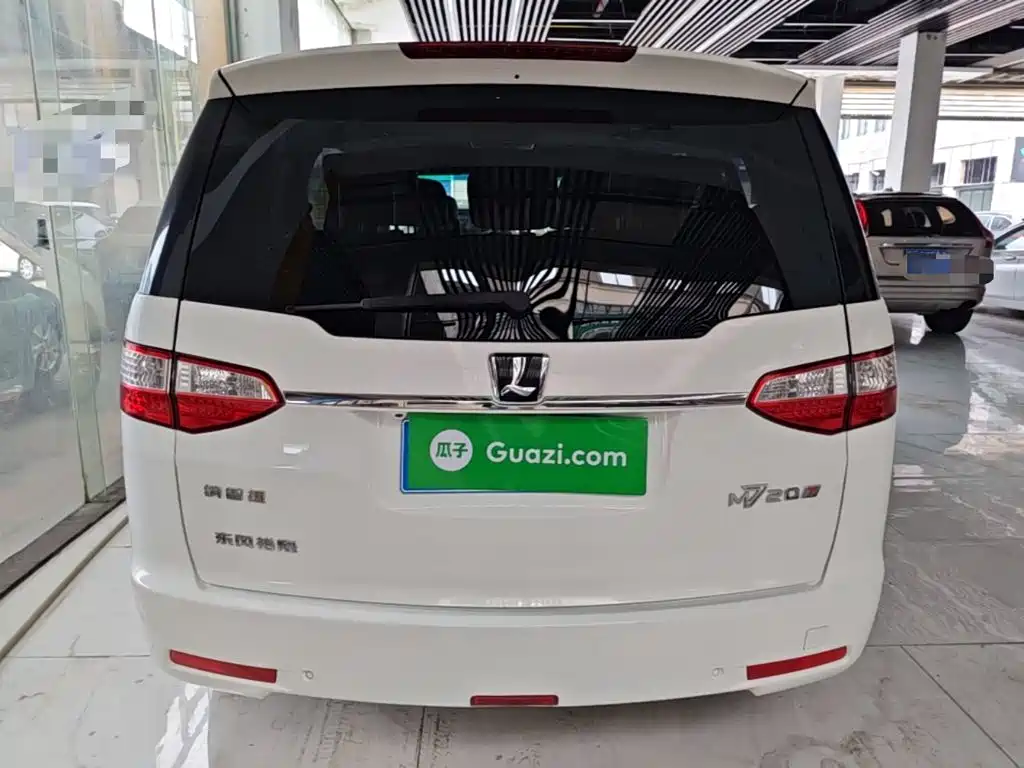 Luxgen Big 7 MPV — миниатюра 6