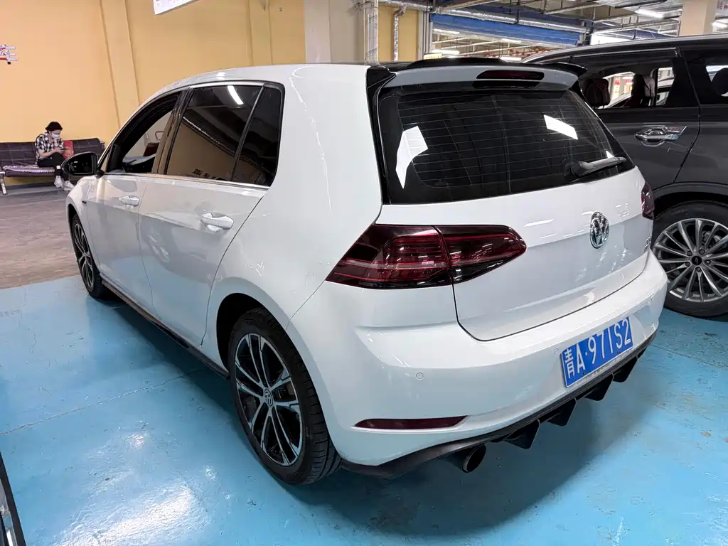 Volkswagen Golf — миниатюра 16