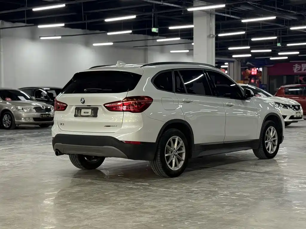 BMW X1 — миниатюра 6